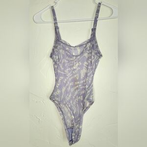 NWT SKIMS Mesh Strappy Bodysuit Lilac Swirl, Size Medium, Adjustable Straps